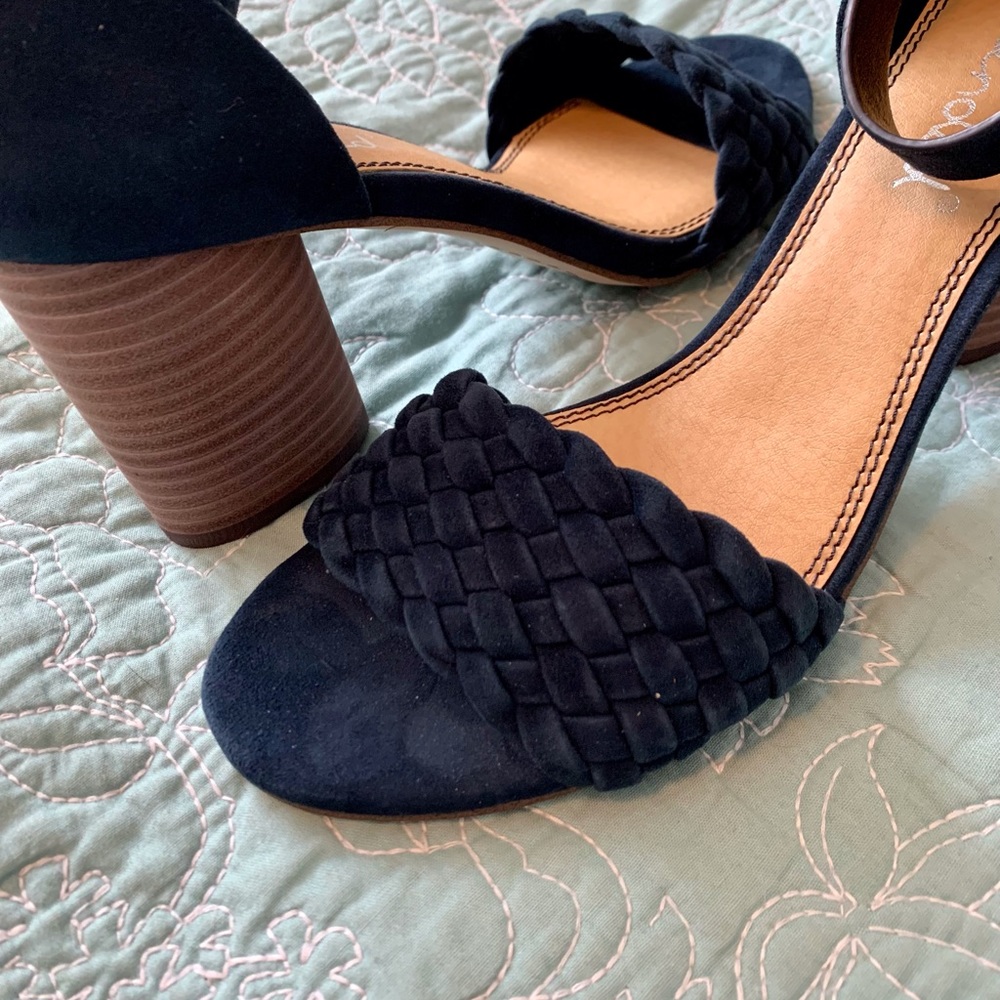 Splendid Taro Ankle Strap Heeled Sandals 9M in Navy Suede - Picture 3 of 7